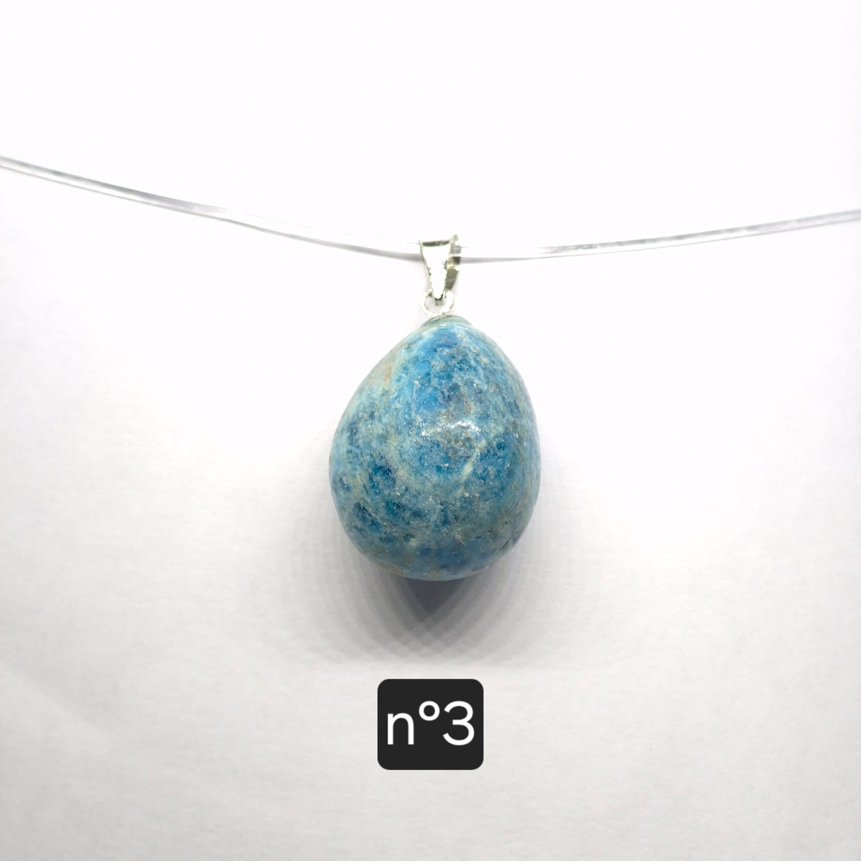 Pendentif Pierre Roulée en Apatite de Madagascar – Grade A