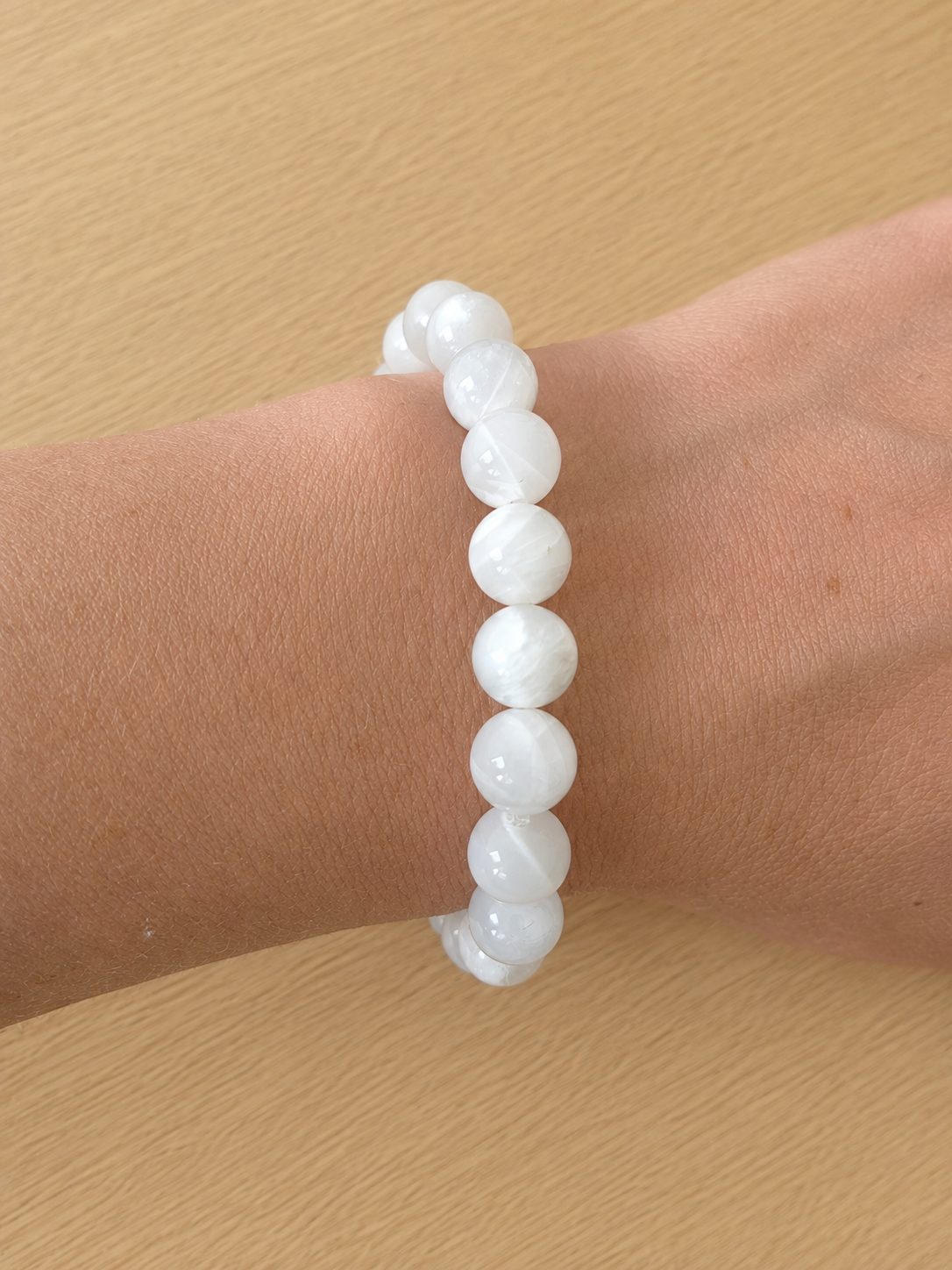 Bracelet en Pierre de Lune Beige Naturelle (Grade A) — Douceur, Intuition & Apaisement Émotionnel