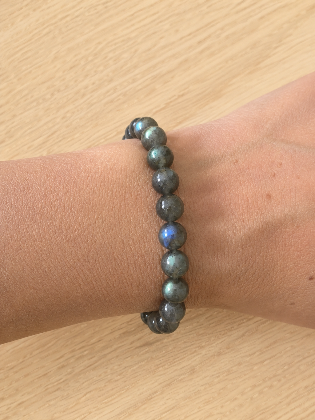 Bracelet en Labradorite noire Naturelle (Grade A) — Bouclier Énergétique, Intuition & Reflets Mystiques